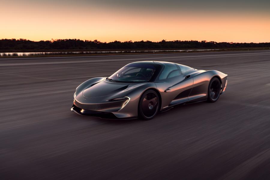  McLaren Speedtail Speed Test 2019 года  (фото 1 из 10)